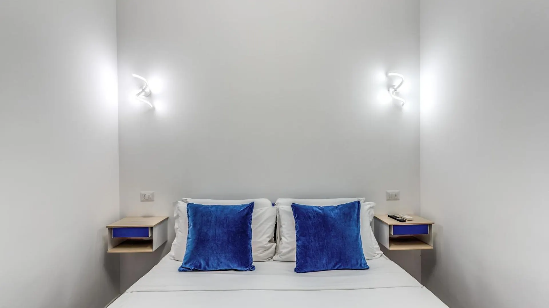 Domus Alessandro City Apartment Rome
