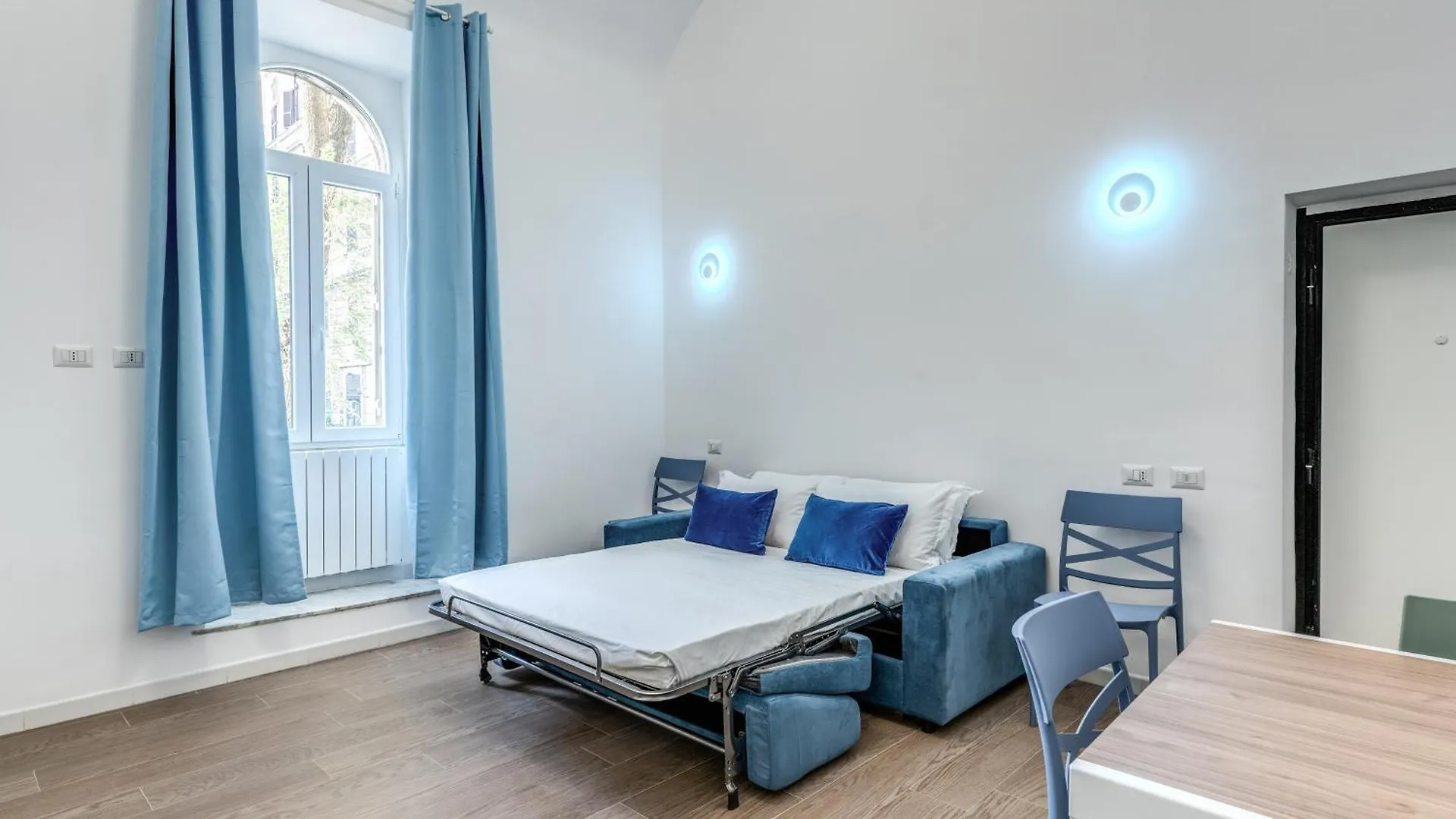 Domus Alessandro City Apartment Rome