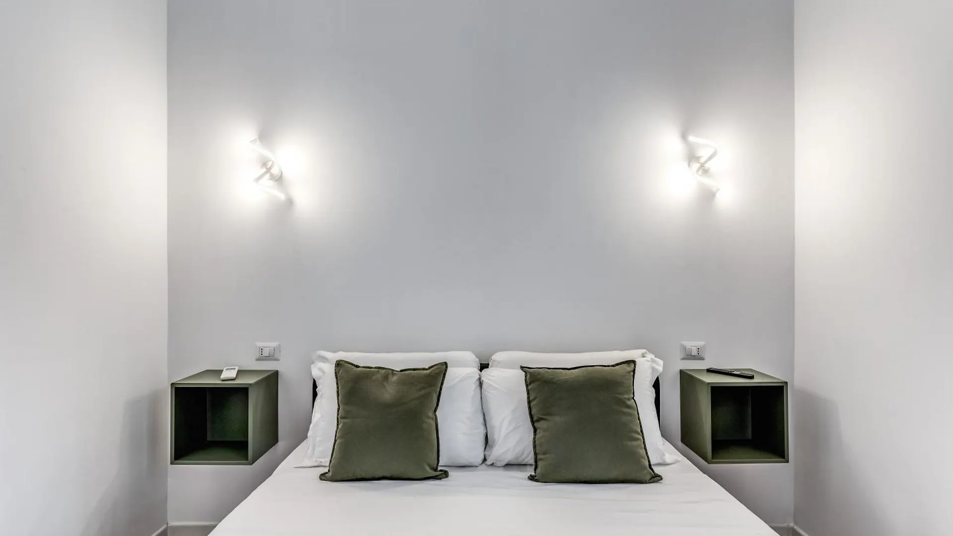 Domus Alessandro City Apartment Rome
